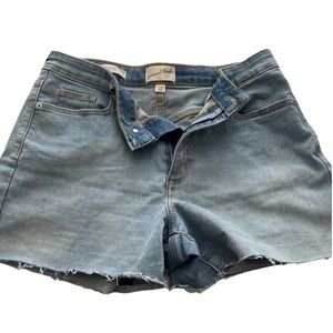 Universal Thread cut off shorts size 10